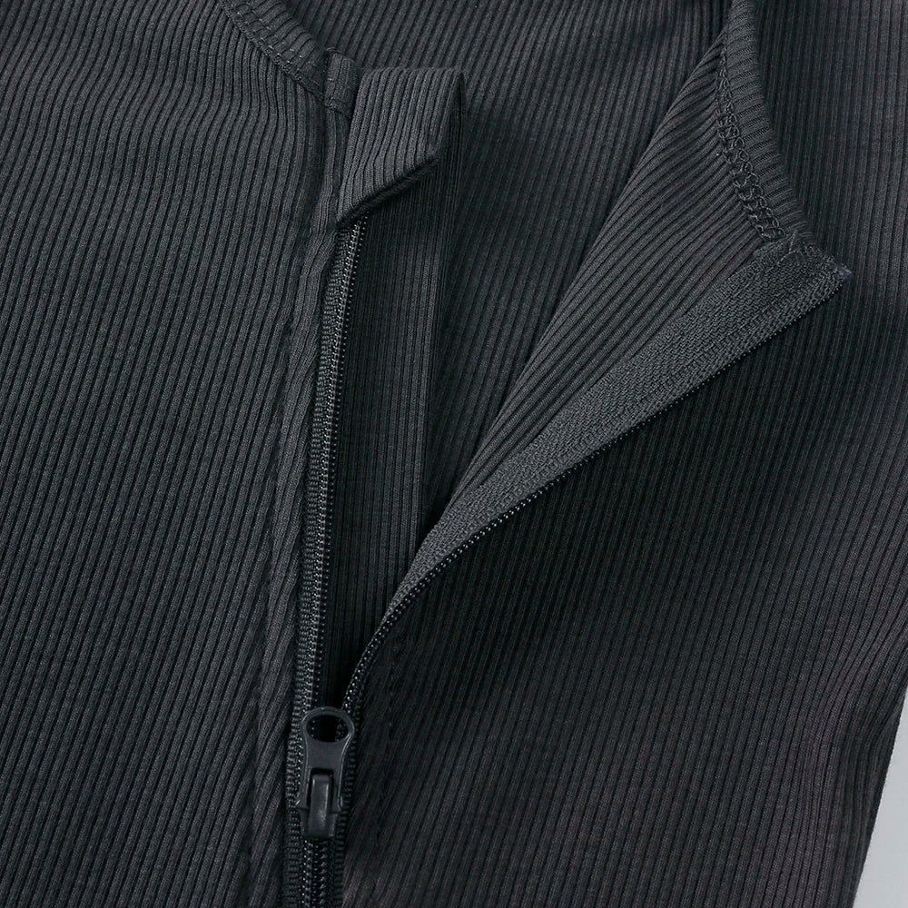 Premium Bamboo Baby Romper – Ultra-Soft Ribbed Fabric, Easy-Zip, All-Season Comfort (0–24 Months)