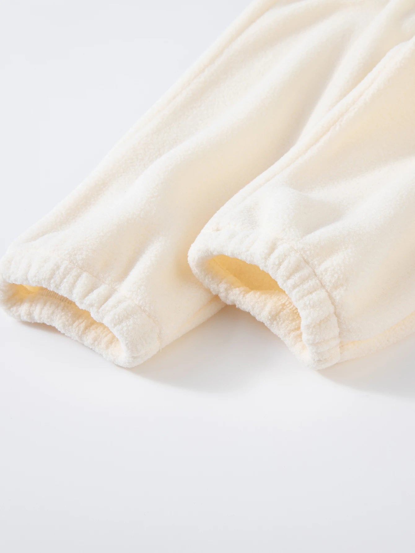 Girls Cozy Fleece Tracksuit – 2-Piece Winter Set (5 Colors) | Soft, Warm & Stylish Outfit