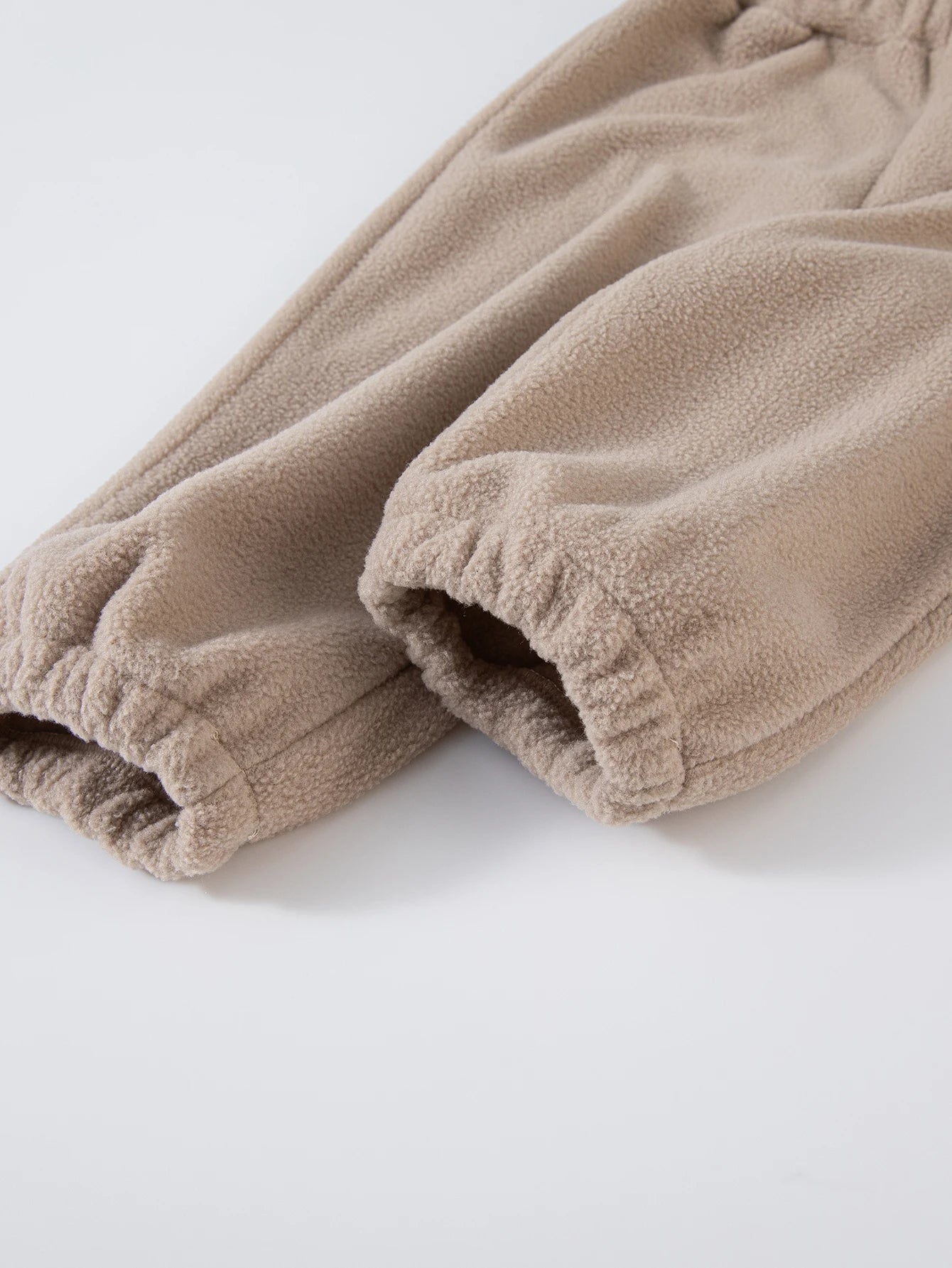 Girls Cozy Fleece Tracksuit – 2-Piece Winter Set (5 Colors) | Soft, Warm & Stylish Outfit