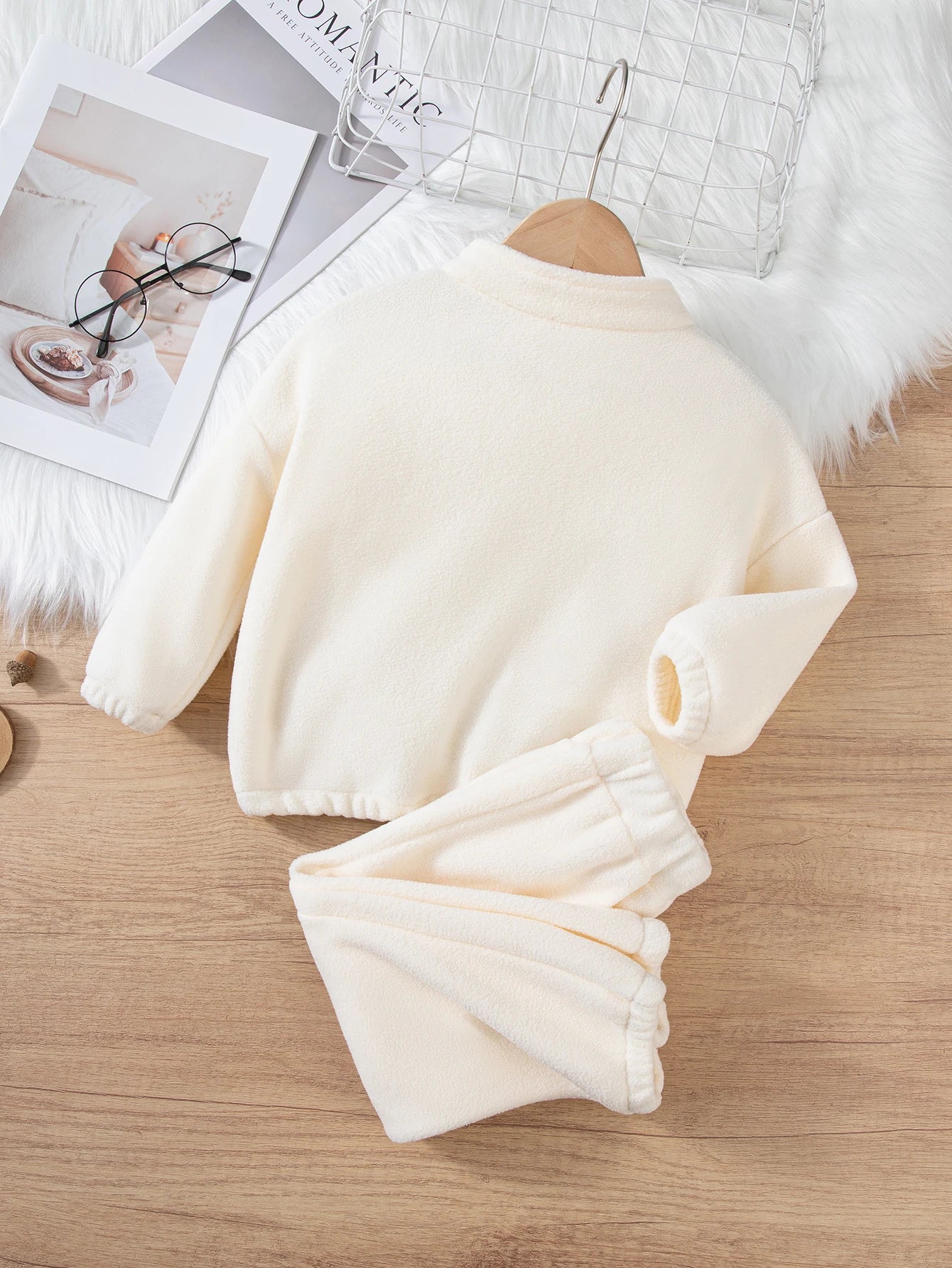 Girls Cozy Fleece Tracksuit – 2-Piece Winter Set (5 Colors) | Soft, Warm & Stylish Outfit