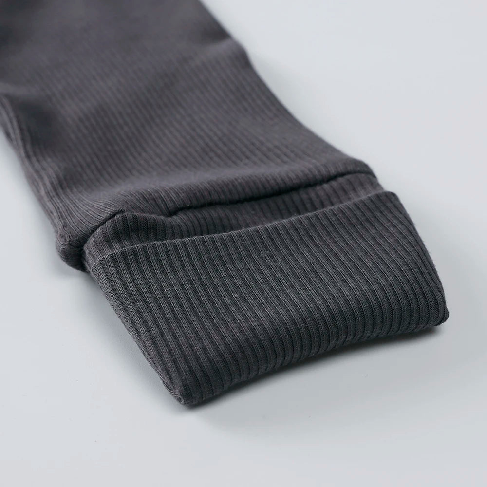 Premium Bamboo Baby Romper – Ultra-Soft Ribbed Fabric, Easy-Zip, All-Season Comfort (0–24 Months)